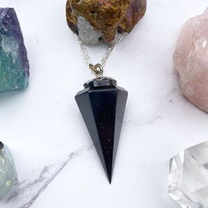 Black Pendulum Pendant Necklace